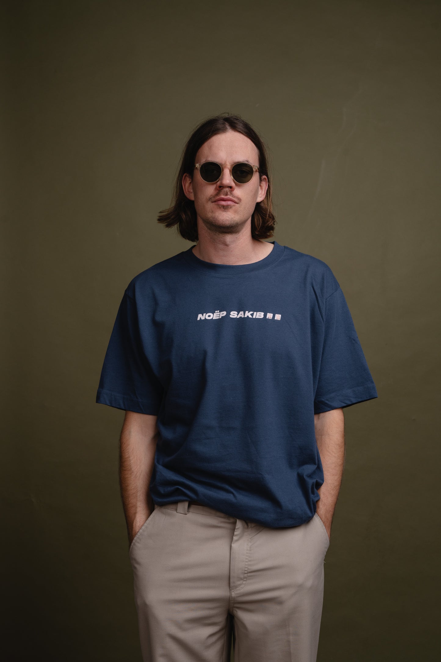 "NOËP SAKIB" T-Shirt