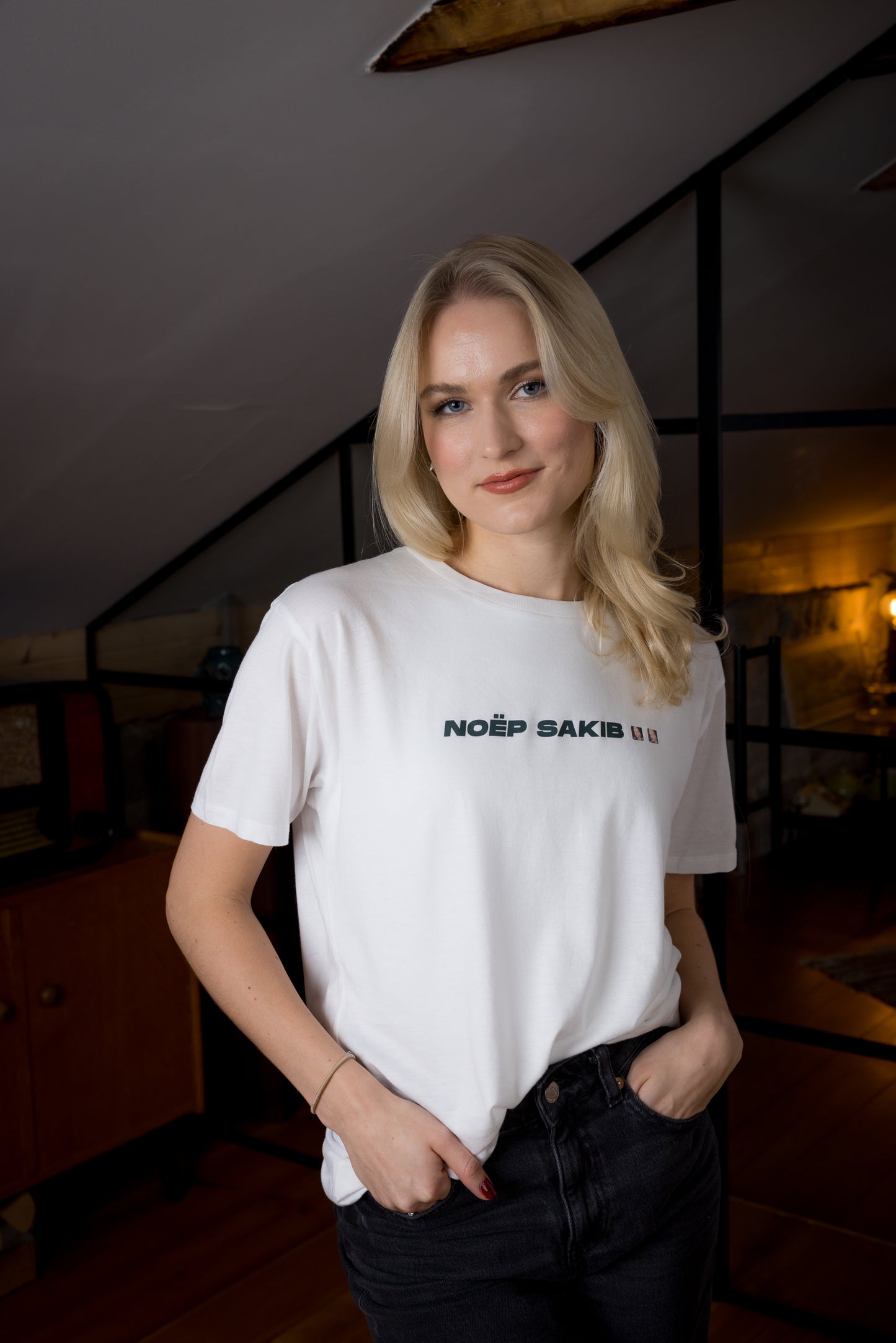 "NOËP SAKIB" T-Shirt